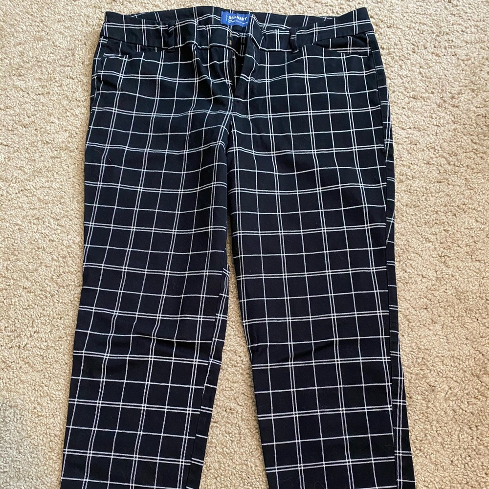 Old Navy Pixie Pant
